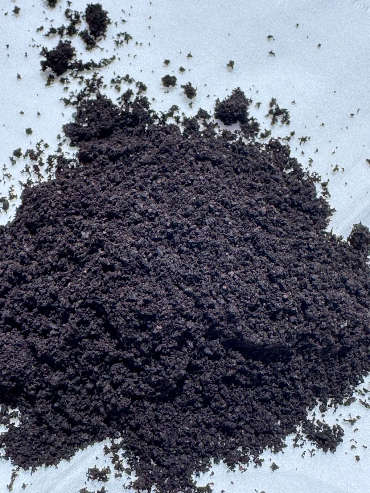 Milled freeze-dried açaí